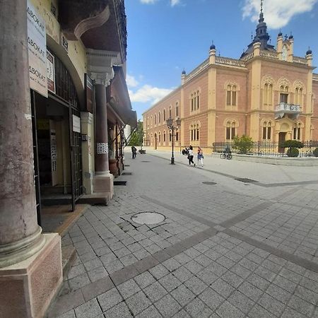 Apartmani Sara Новий Сад Екстер'єр фото